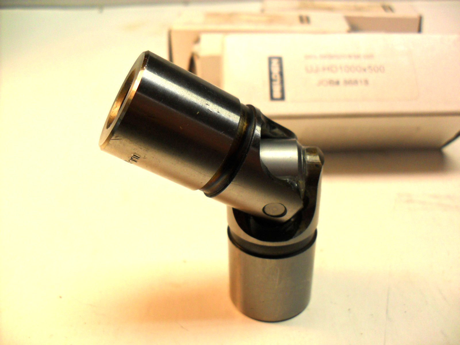 BELDEN UJ-HD1000X500 – Universal Joint,1000 RPM, Steel 806V46 – New in Box