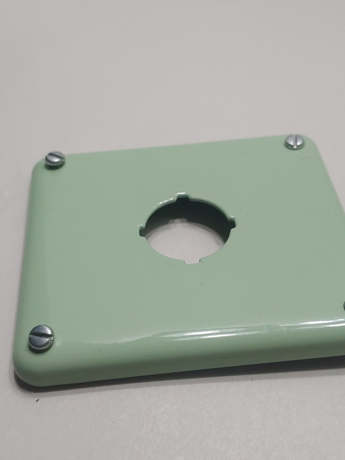 Hoffman 1 Hole Push Button Enclosure Box 3.5″x4″x2.75 Industrial Mint Green