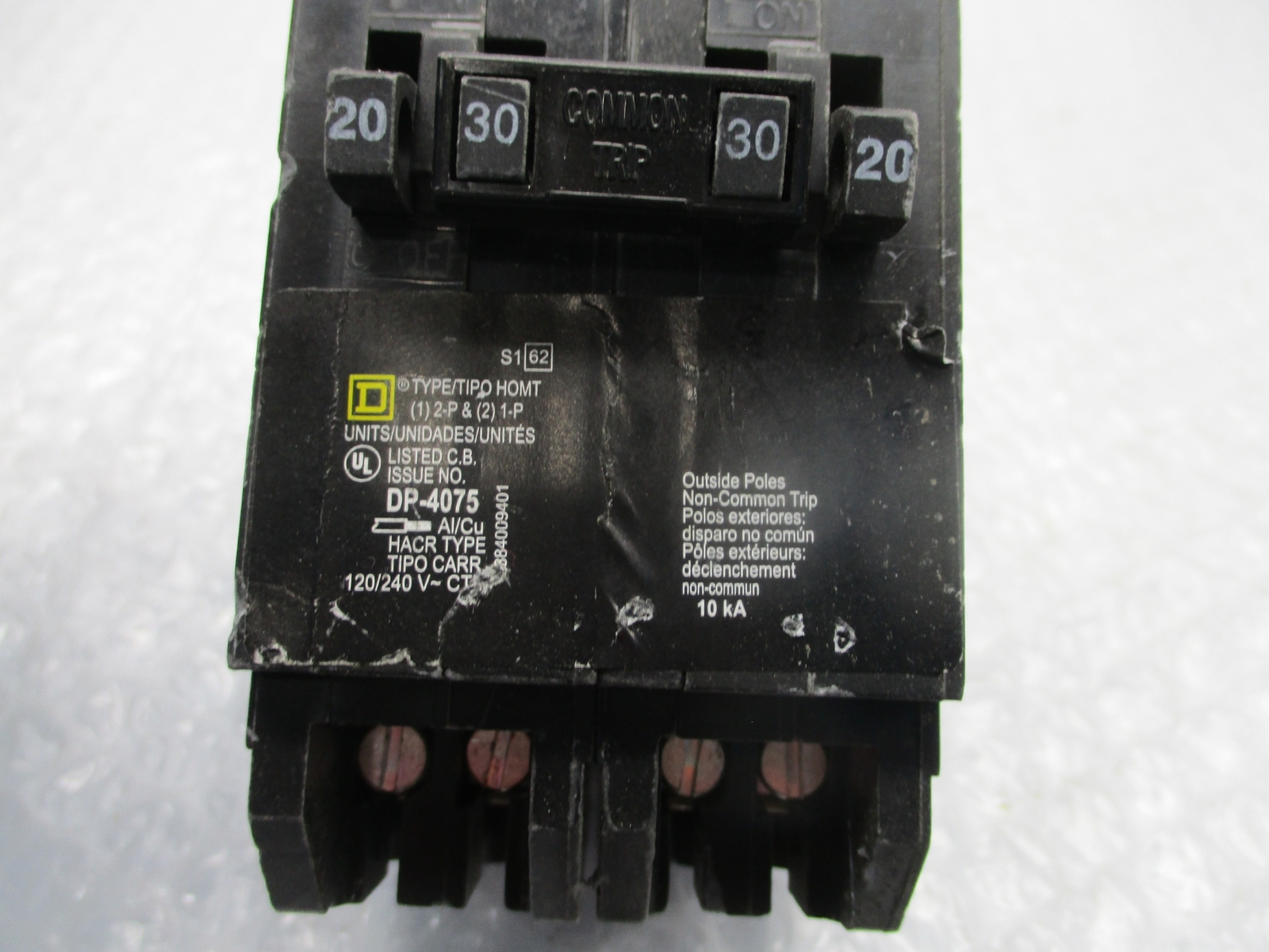 SQUARE D HOMT2020230 BREAKER 4POLE 20-30AMPS NSNP