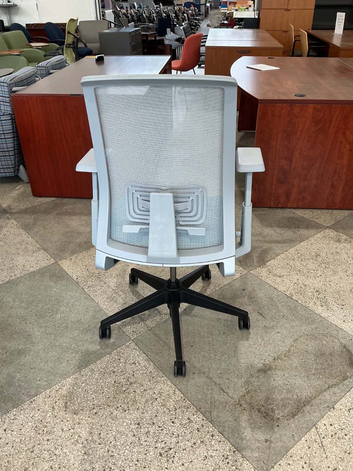 Haworth Very Office Chair w/ Blue Fabric Seat and Gray Mesh/Arms