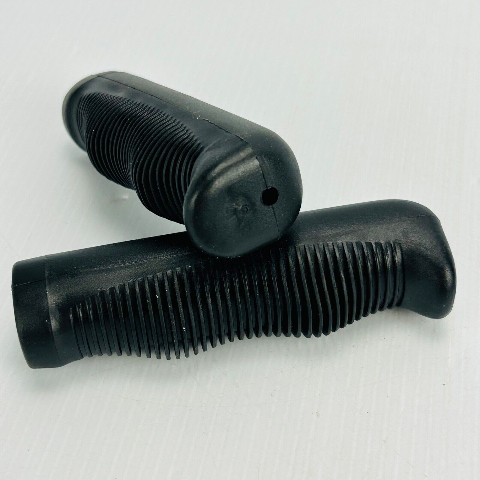 Handle Grips 4-1/2″ Long Black Flangeless For 3/4″ Diameter Handle Lot of 8