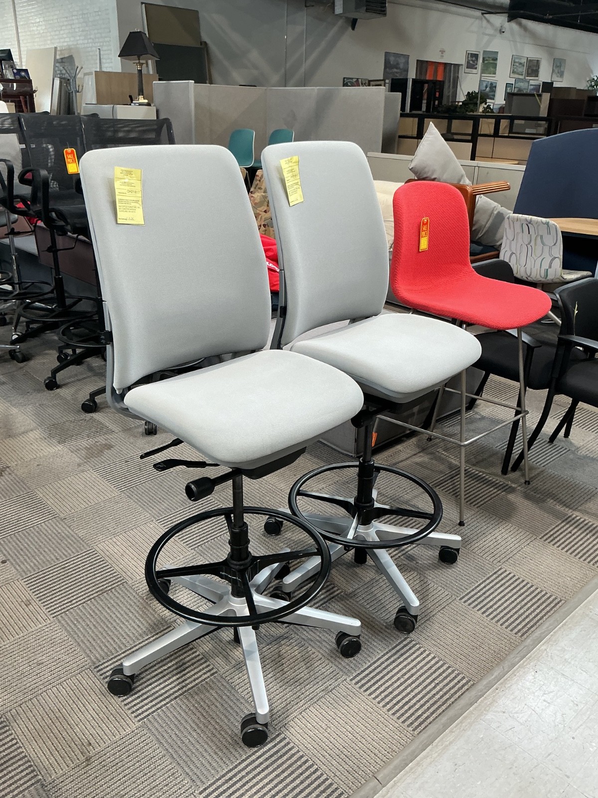 Steelcase Amia Drafting Chair w/ No Arms in Gray