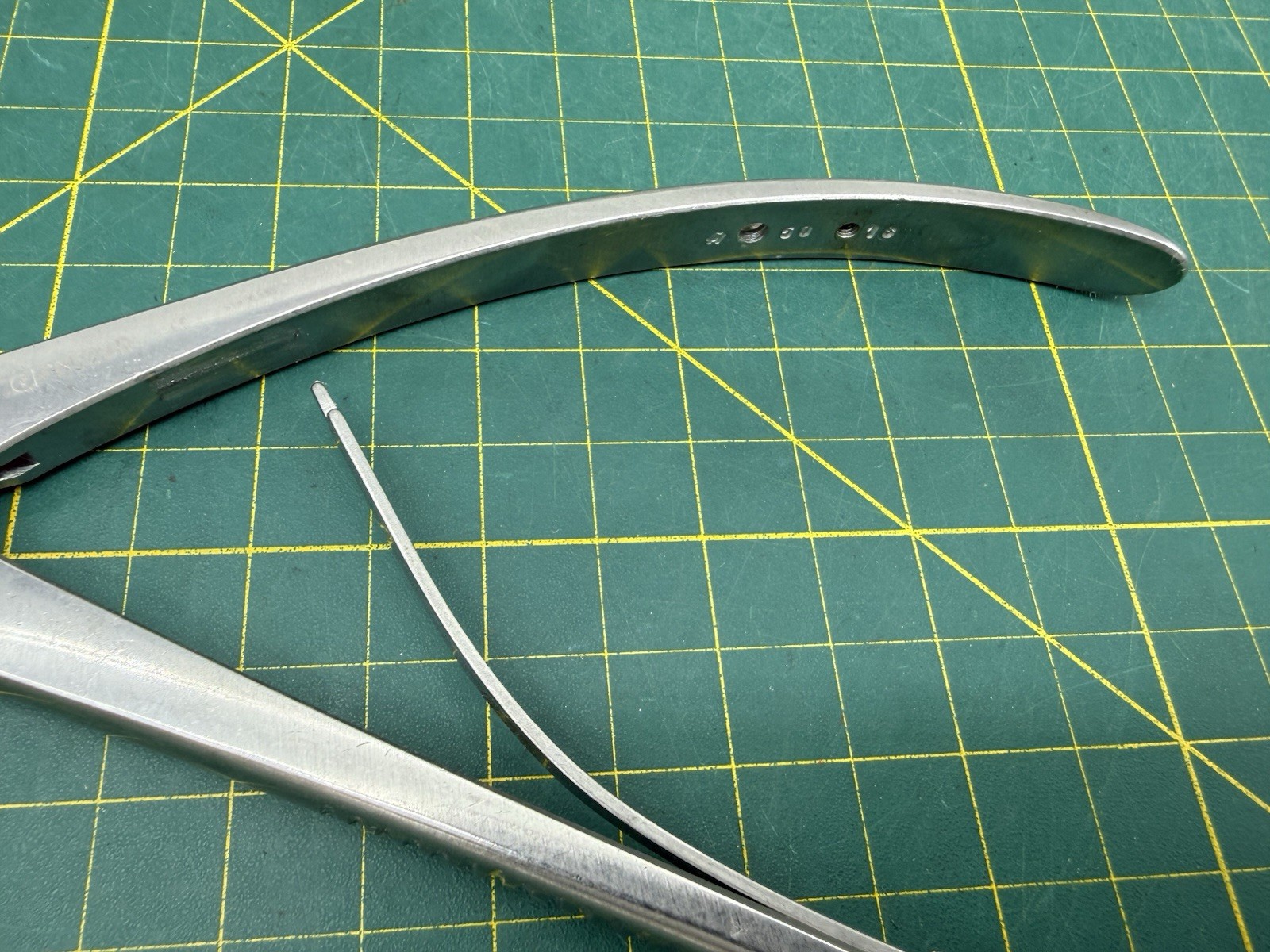 Aesculap FO526R Leksell Bone Rongeur Forceps 245mm 9.6″ Orthopedic Surgical