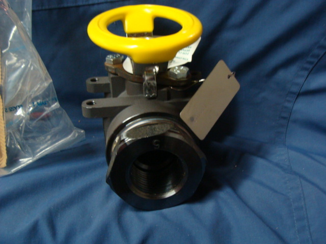 WATTS BALL VALVE CARCON STEEL Regulator 1″ CL 7200 VB 01 0L MM