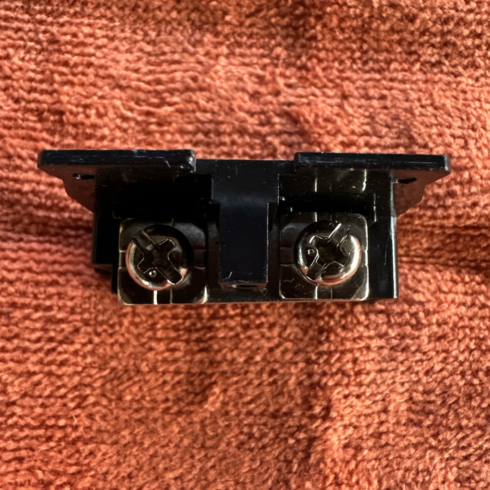 UTD-32 – 16 AWG Modular Terminal Block, Din Rail Mount, 660V, 40A, Qty.24