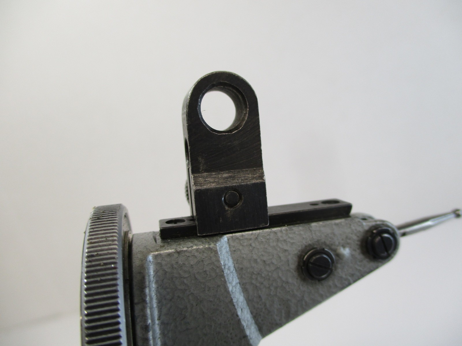 Dial Indicator DOVETAIL MOUNT Snug .250″ x .175″ Holes Fits Interapid Mitutoyo