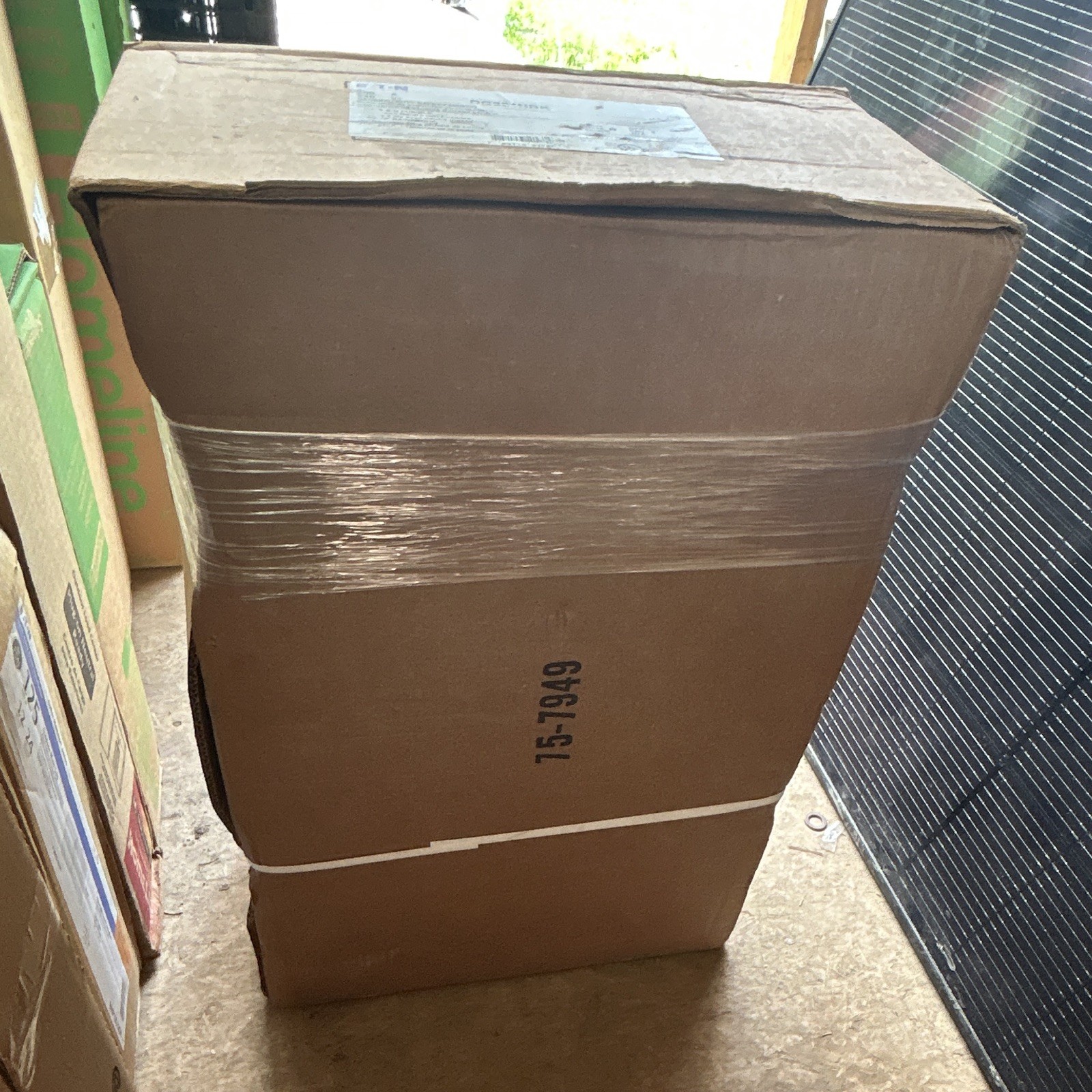 Eaton DG224NRK Safety Switch 200A 240V Fusible Rainproof General Duty