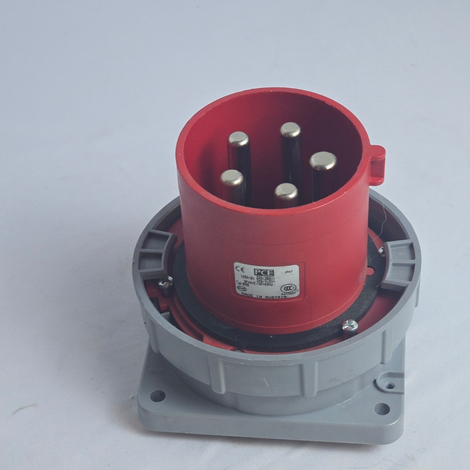 PCE Typ 645 Industrial Flanged Plug 125A 5-Pin 3P+N+E IP67 415V Power Inlet