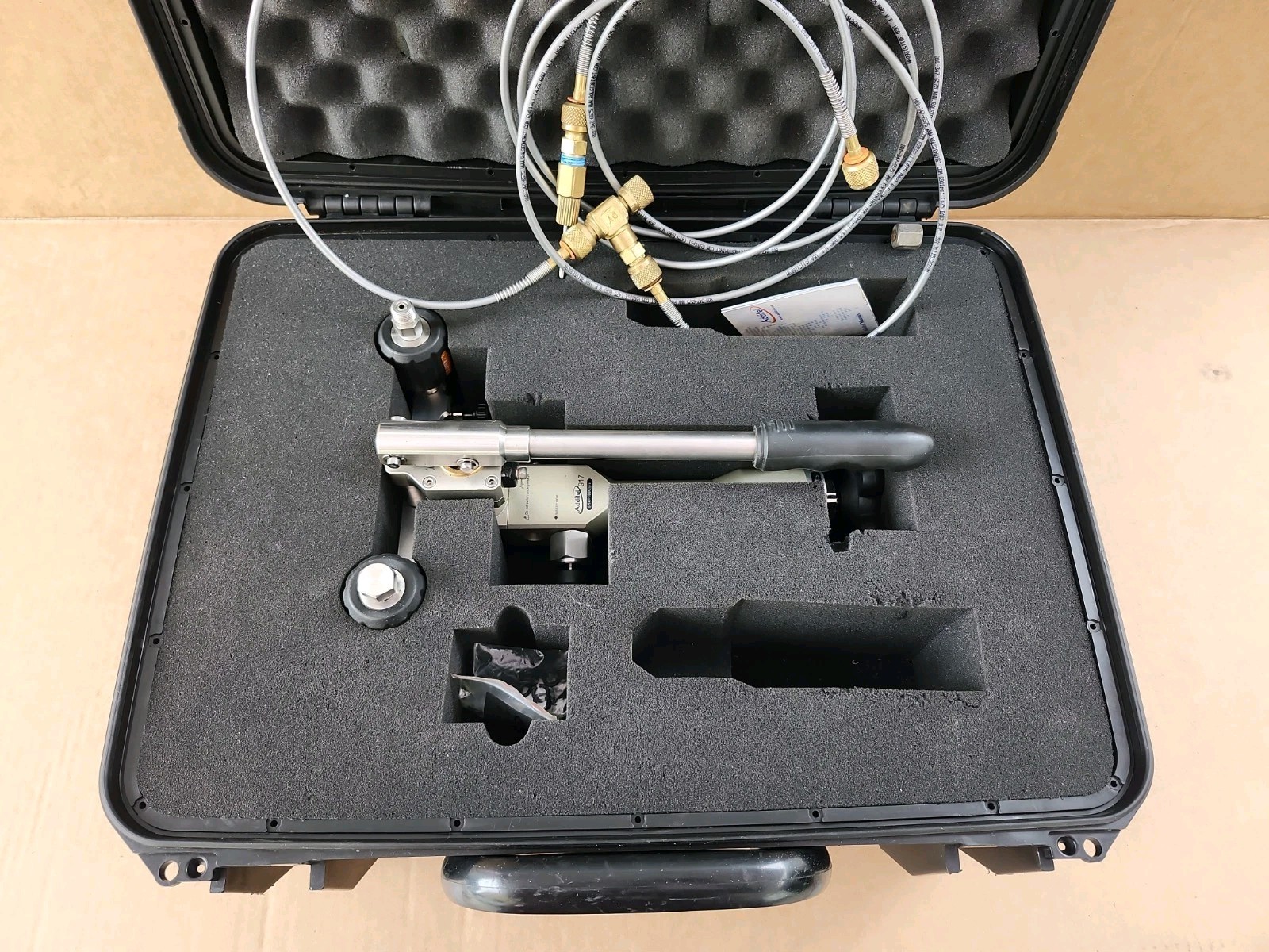Additel 917 1000 PSI Hydraulic Pressure Test Pump