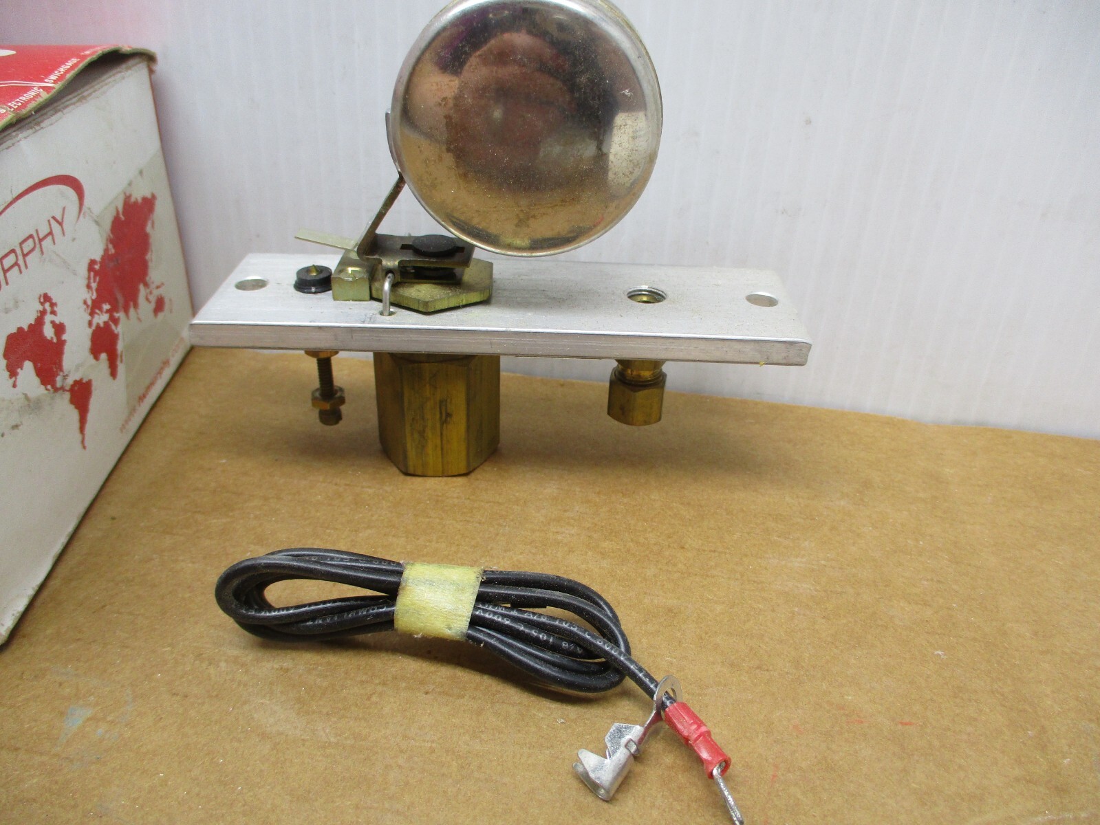FW MURPHY 15700146 OIL LEVEL REGULATOR