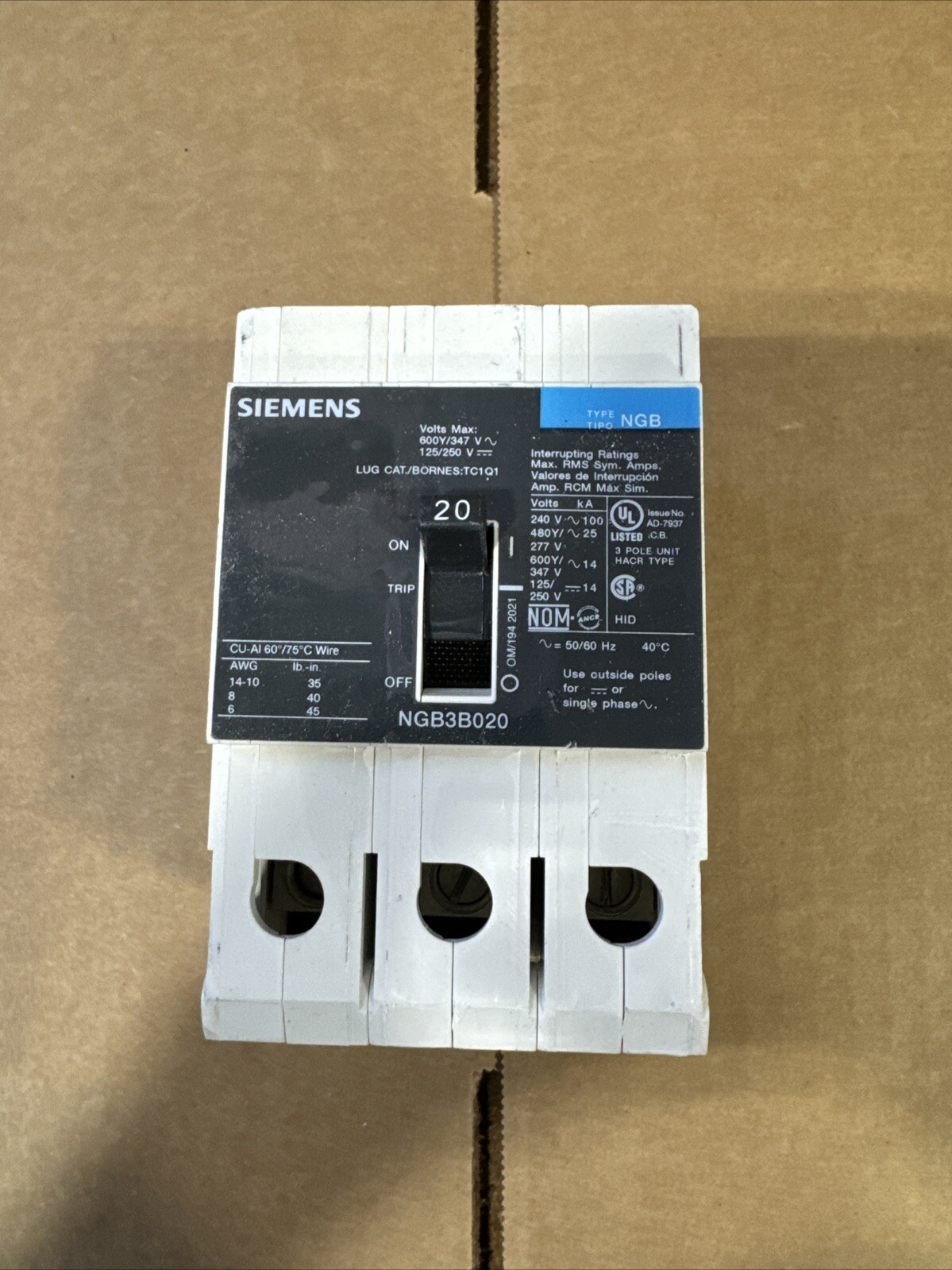 NGB3B020/ngb3b020b Siemens 20 Amp 600V 3 P Bolt On Circuit Breaker New Surplus