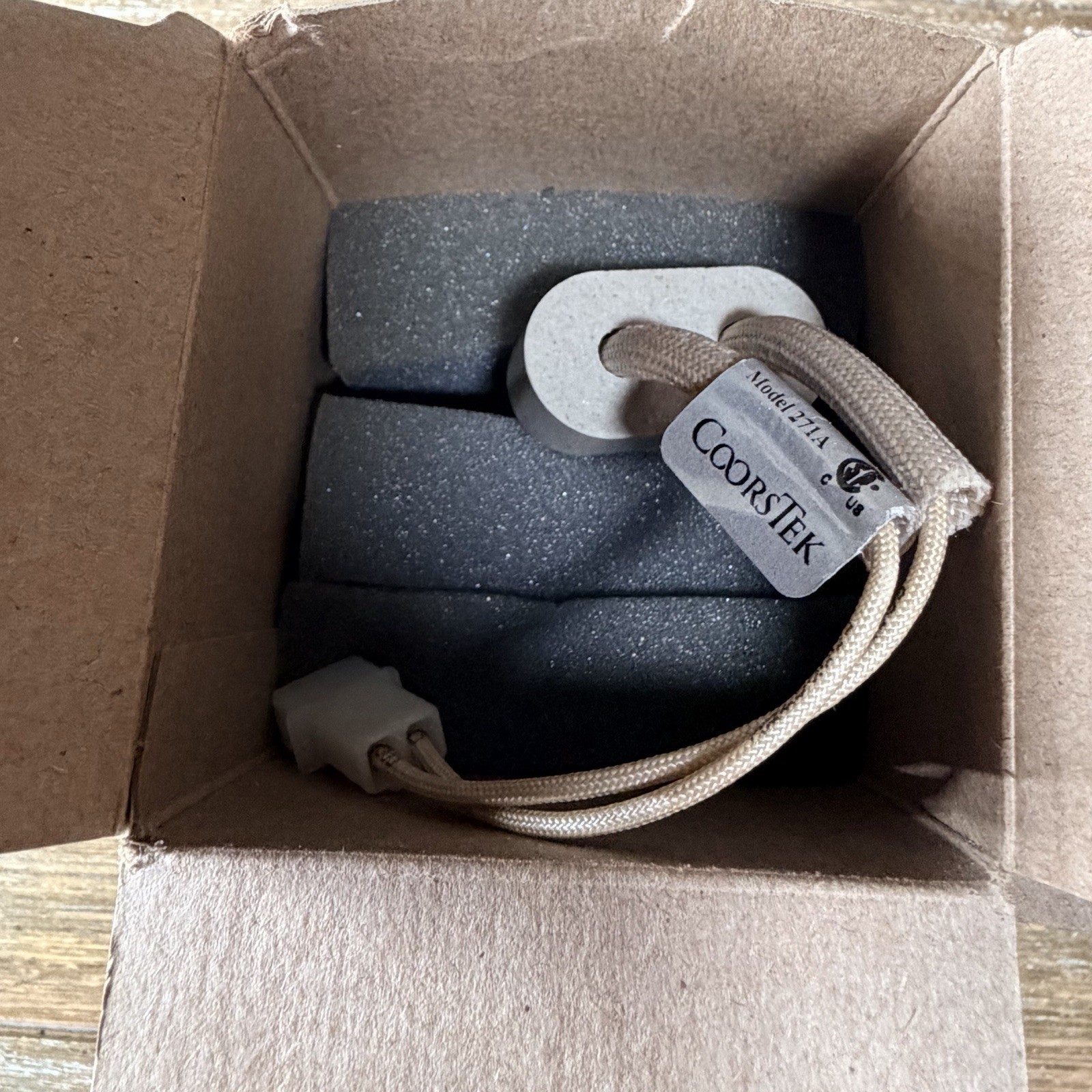 OEM White-Rodgers Emerson Furnace Ignitor 120 volt 60Hz 767A-369 L37-698