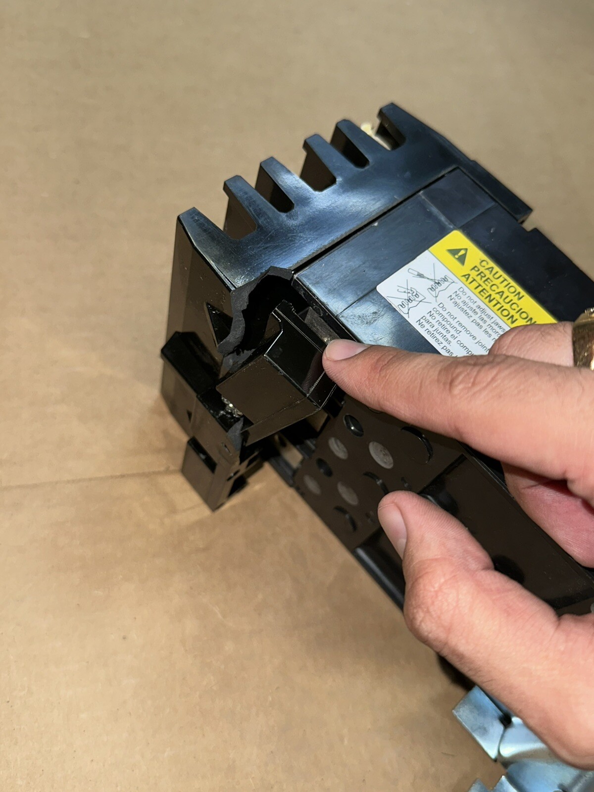 Square D QDA32100 I-Line Plug On 100A, 3Pole Circuit Breaker Broken/Chiped Crown