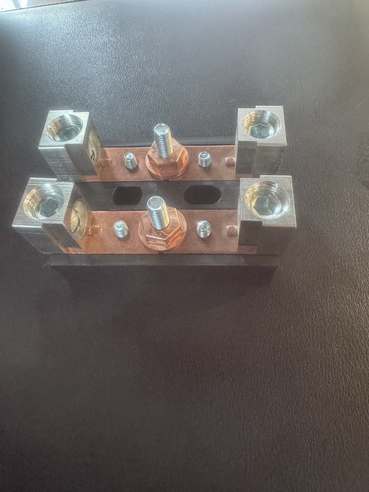 Test Block 200 Amp It’s a replacement for a MILBANK.