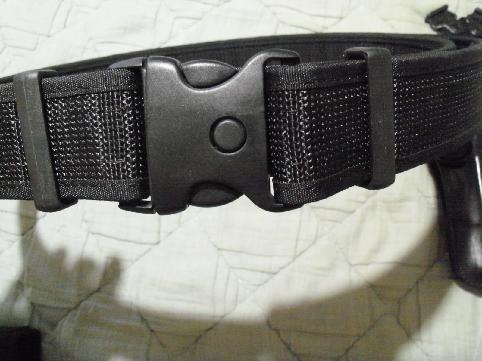 Uncle Mikes Duty Belt large, various holsters, Bulldog holder, 12 ga. holder LOT