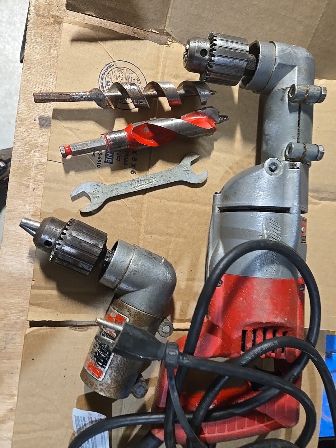 Milwaukee 1001-1 1/2 Right Angle Drill 500 RPM w/ Case And Extras Head And Bits