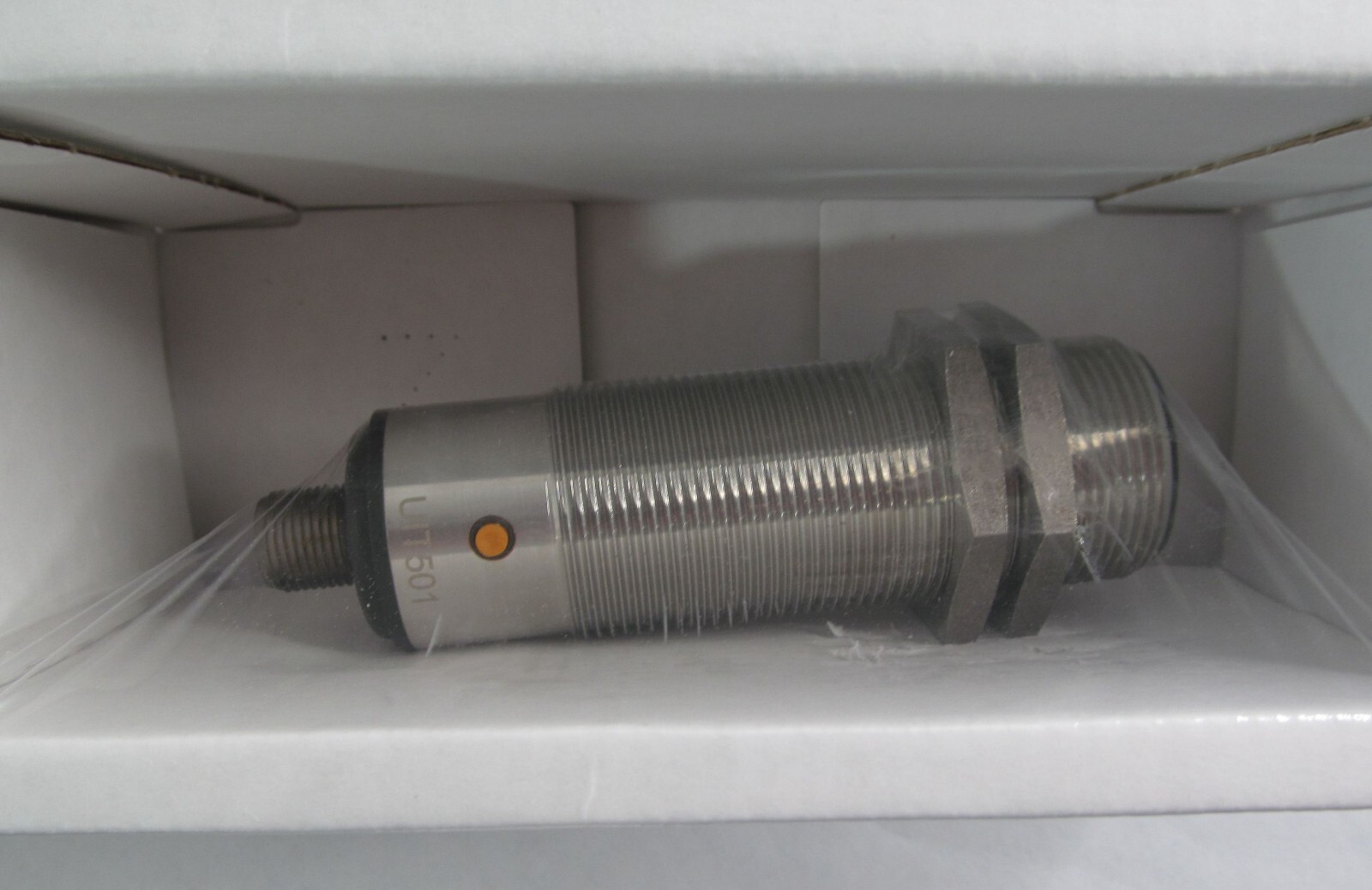 IFM UIT501 UIA03500E1KG/IO-LINK/US ULTRASONIC REFLEX/ DIFFUSE REFLECION SENSOR