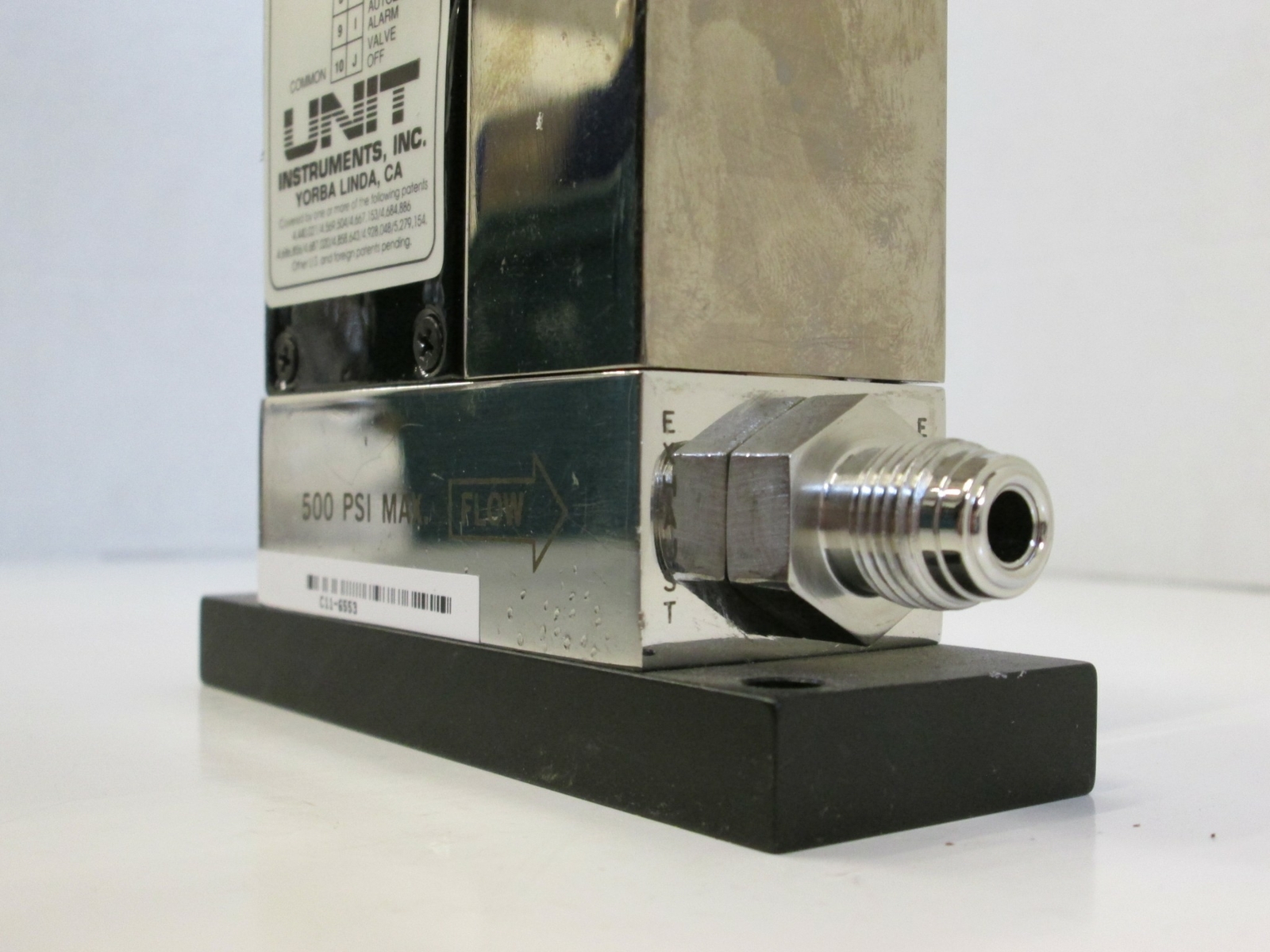 Unit UFC-1110A Mass Flow Controller MFC, O2, 15L, 1/4″ Male