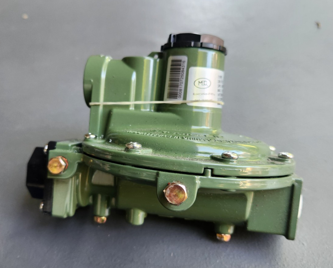 Marshall 1622-BCF Second Stage Propane LP Regulator Output 1/2″ x 1/2″, read des