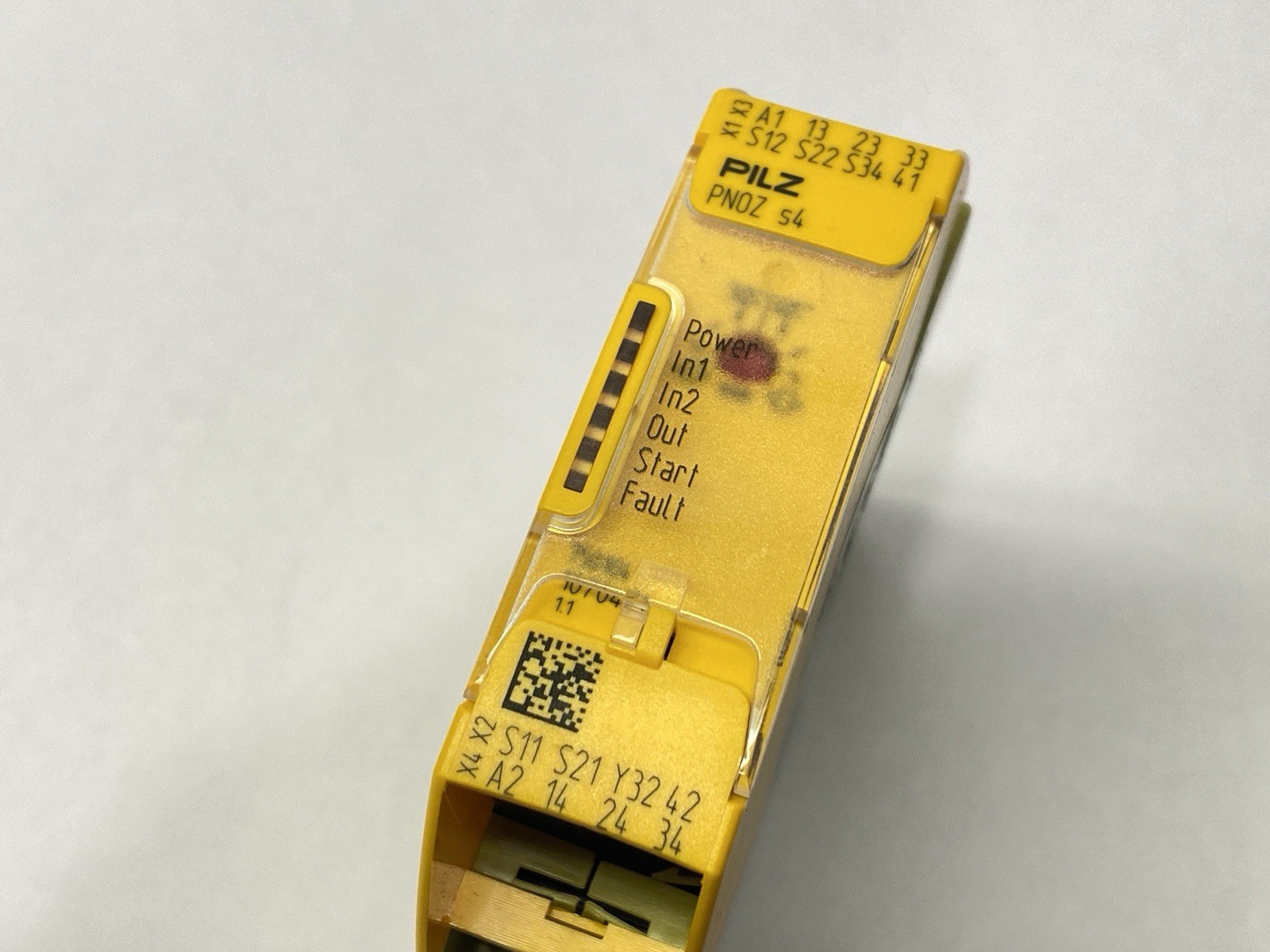 Pilz PNOZ s4 24VDC 3n/o 1n/c Standalone Sigma Safety Relay 750104 NO TERMINALS