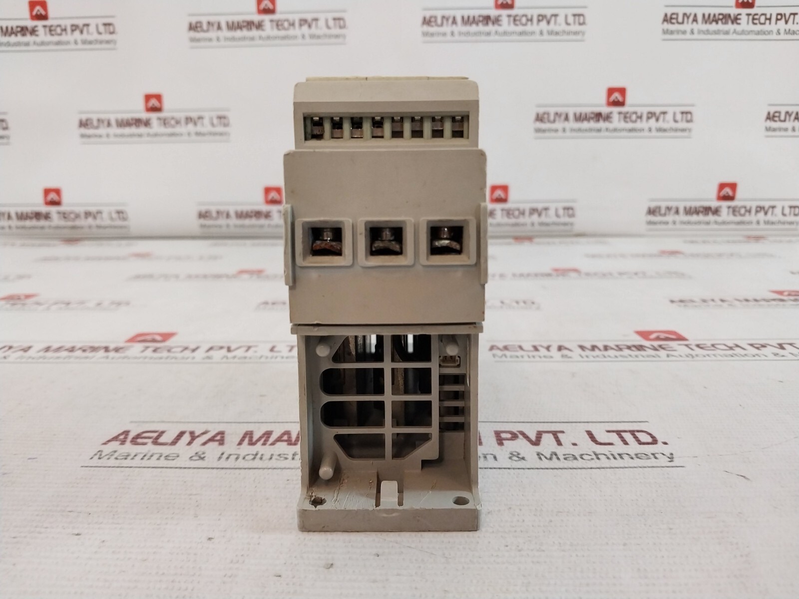 ALLEN-BRADLEY 150-C30NBD Soft Starter SMC-3 50/60HZ 30A 100V, -240V