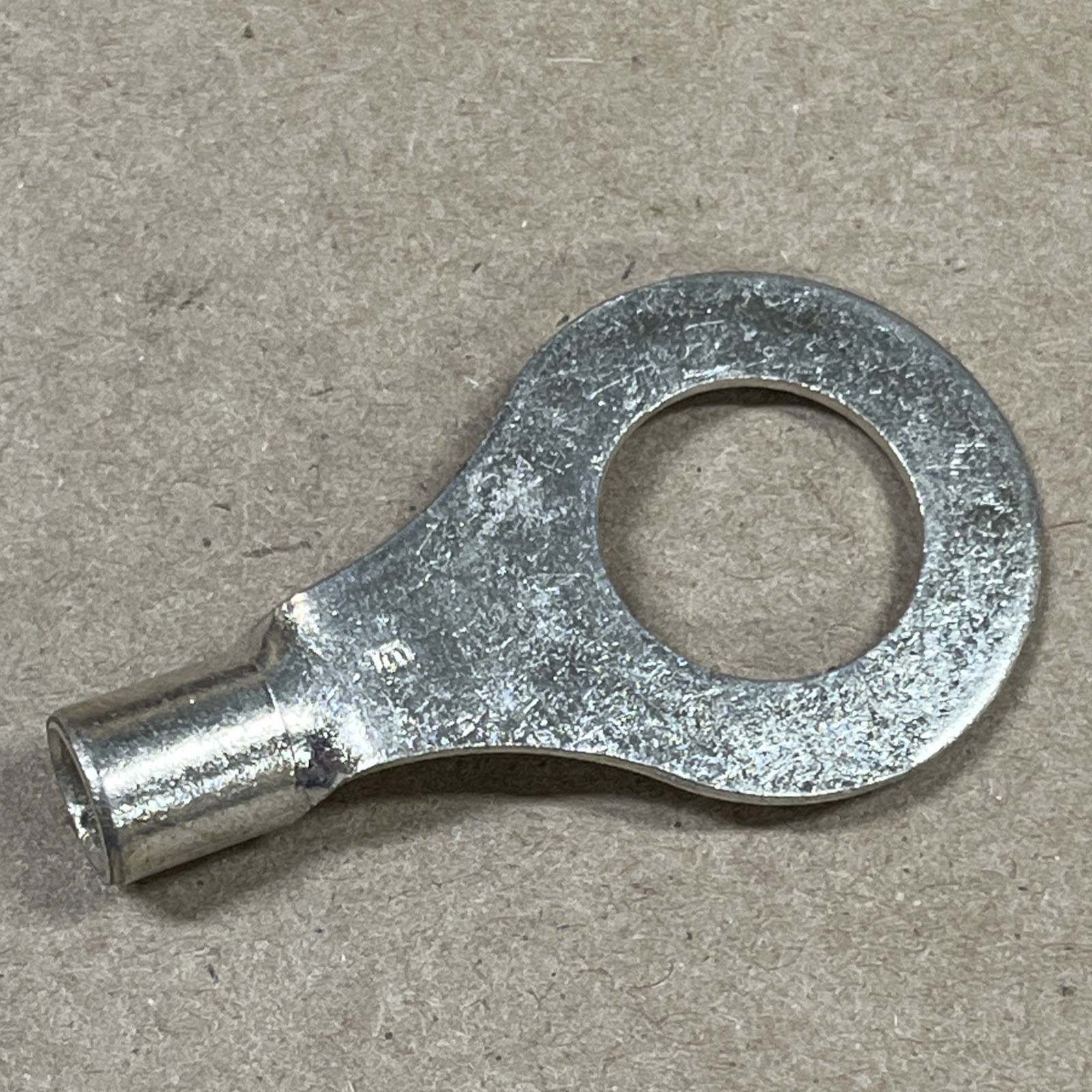 BURNDY Yad4cm16e58 NON-insulated Compression Terminal, 4 Awg Max, 5/8 In Stud