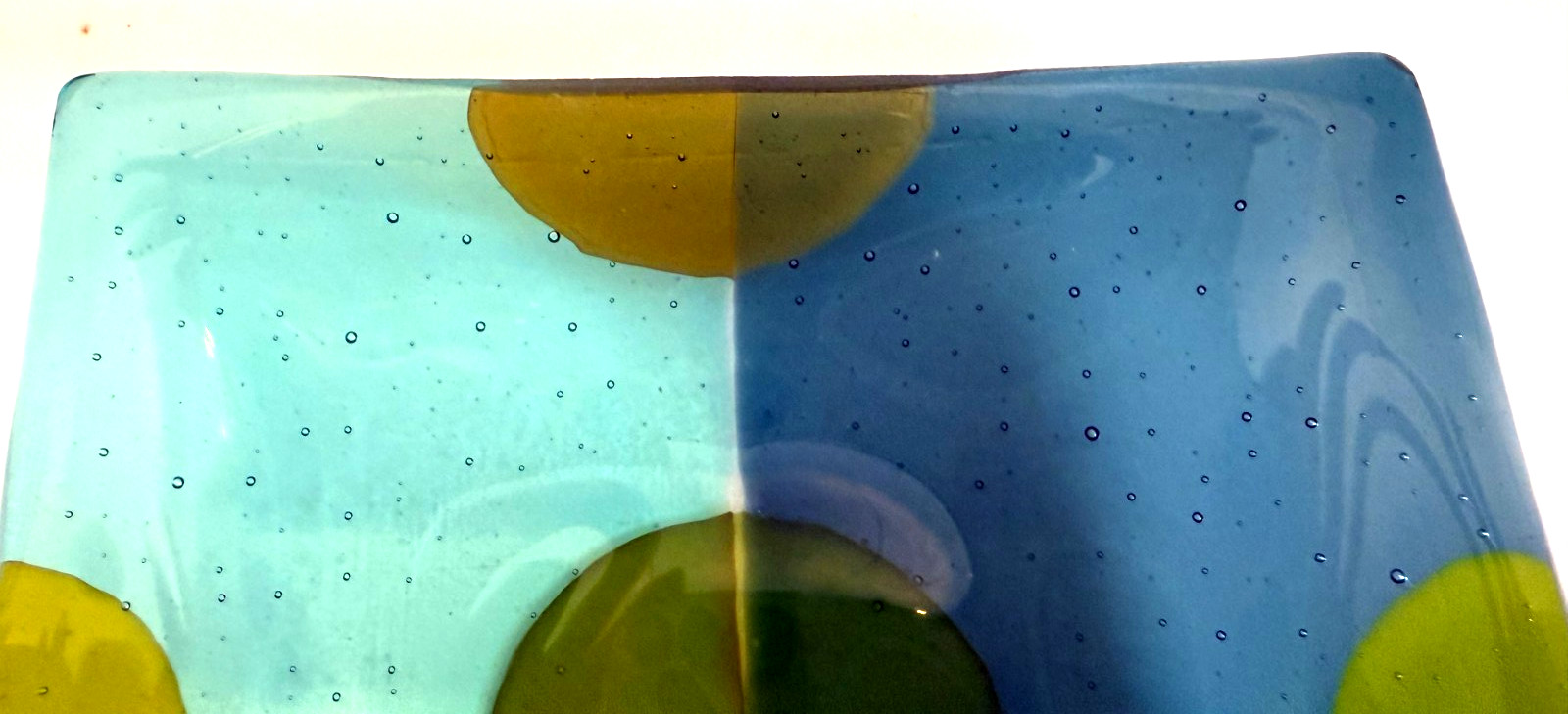 Beatrice Tesdorpf Fused Art Glass Mini Plater Green Turquoise Chartreuse Blu 6×6
