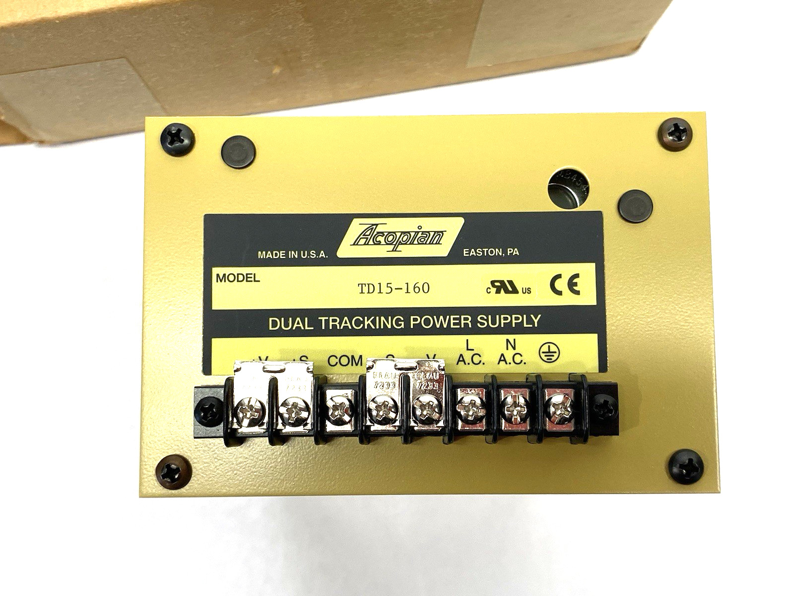 Acopian TD15-160 Dual Tracking Power Supply 105-125 Input Voltage