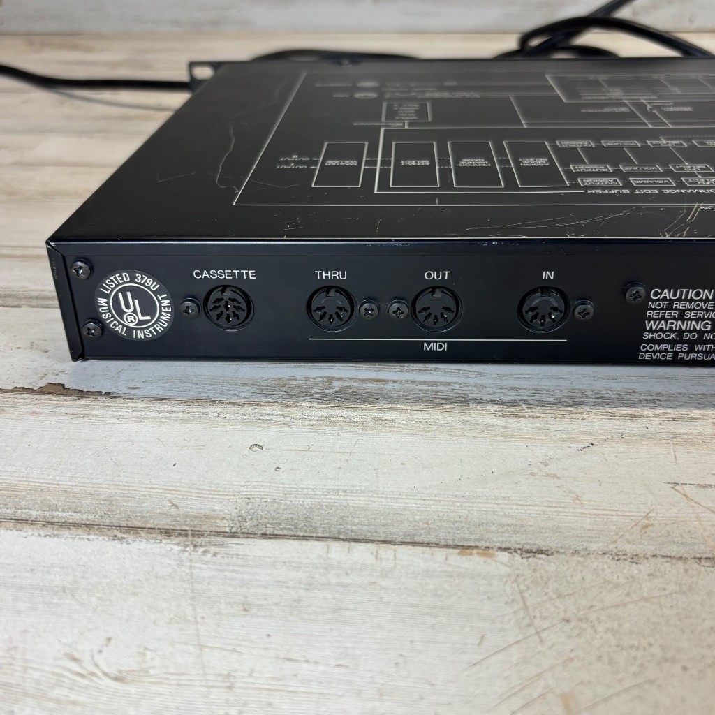 Yamaha TX81Z FM Tone Generator Rack Mount Synthesizer Module MIDI