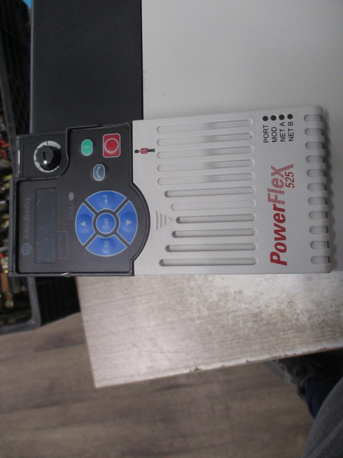 Allen-Bradley PowerFlex 525 AC Drive 25B-D043N114 Ser. A 30HP 3Ph Used
