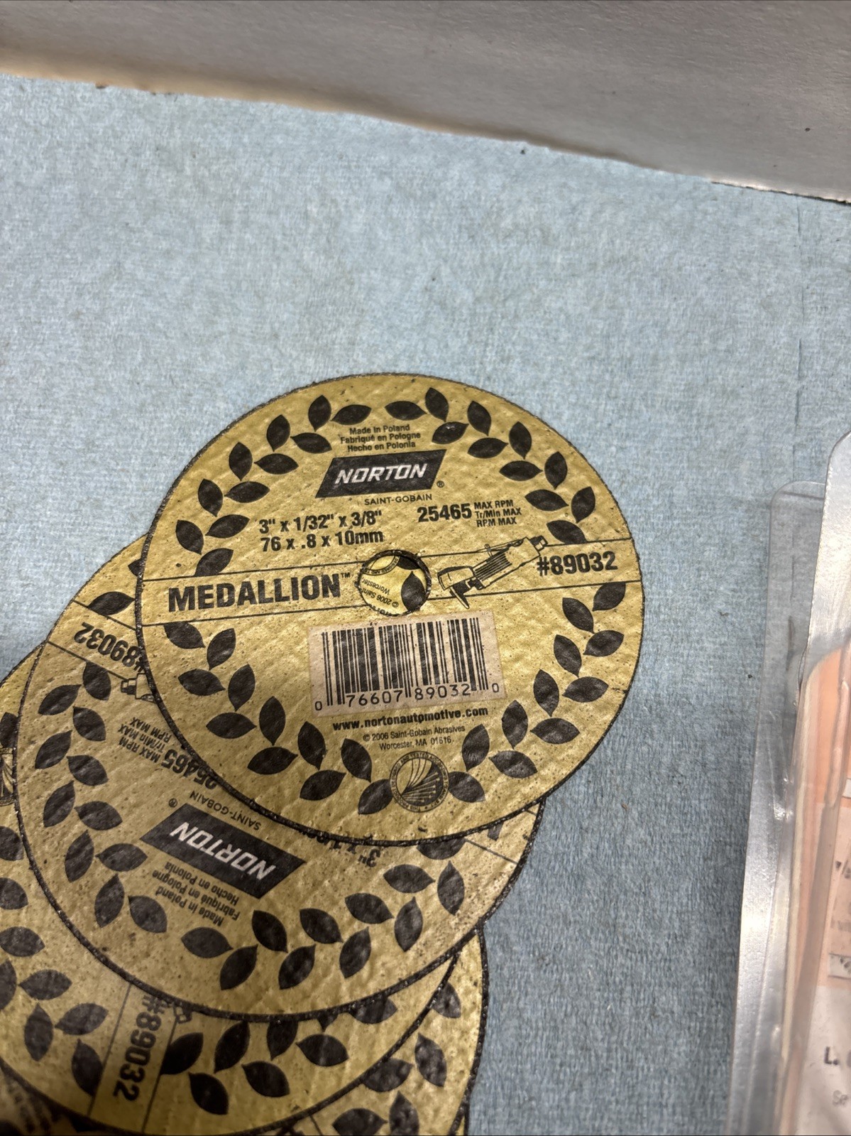 Norton Abrasives 89032 Cutoff Wheels Medallion, 5 Pack, 3×1/32×3/8