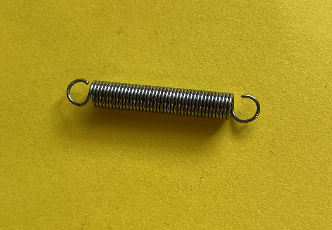*NOS* 8430-SINGER-SPRING-FOR SEWING MACHINES-FREE SHIPPING*