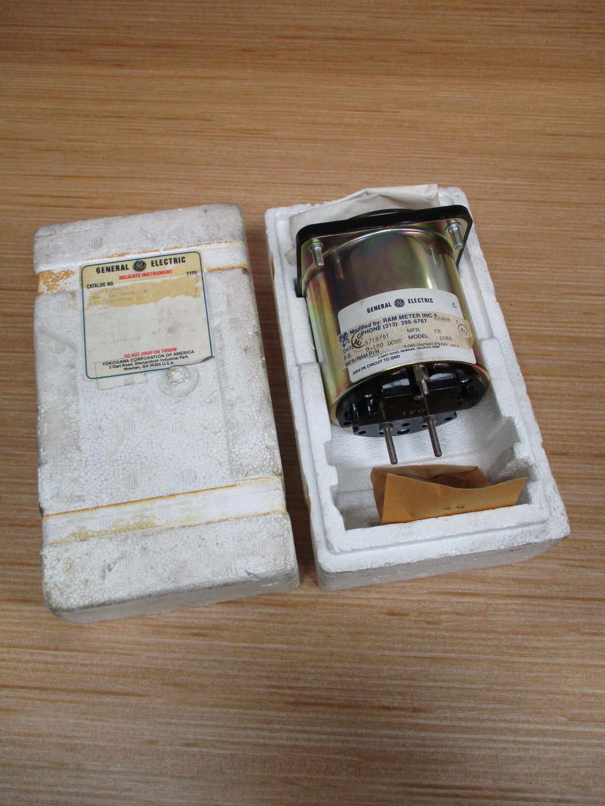 General Electric 103121ABZZ GE D.C. Ammeter DB40 0-200 DC AMPS
