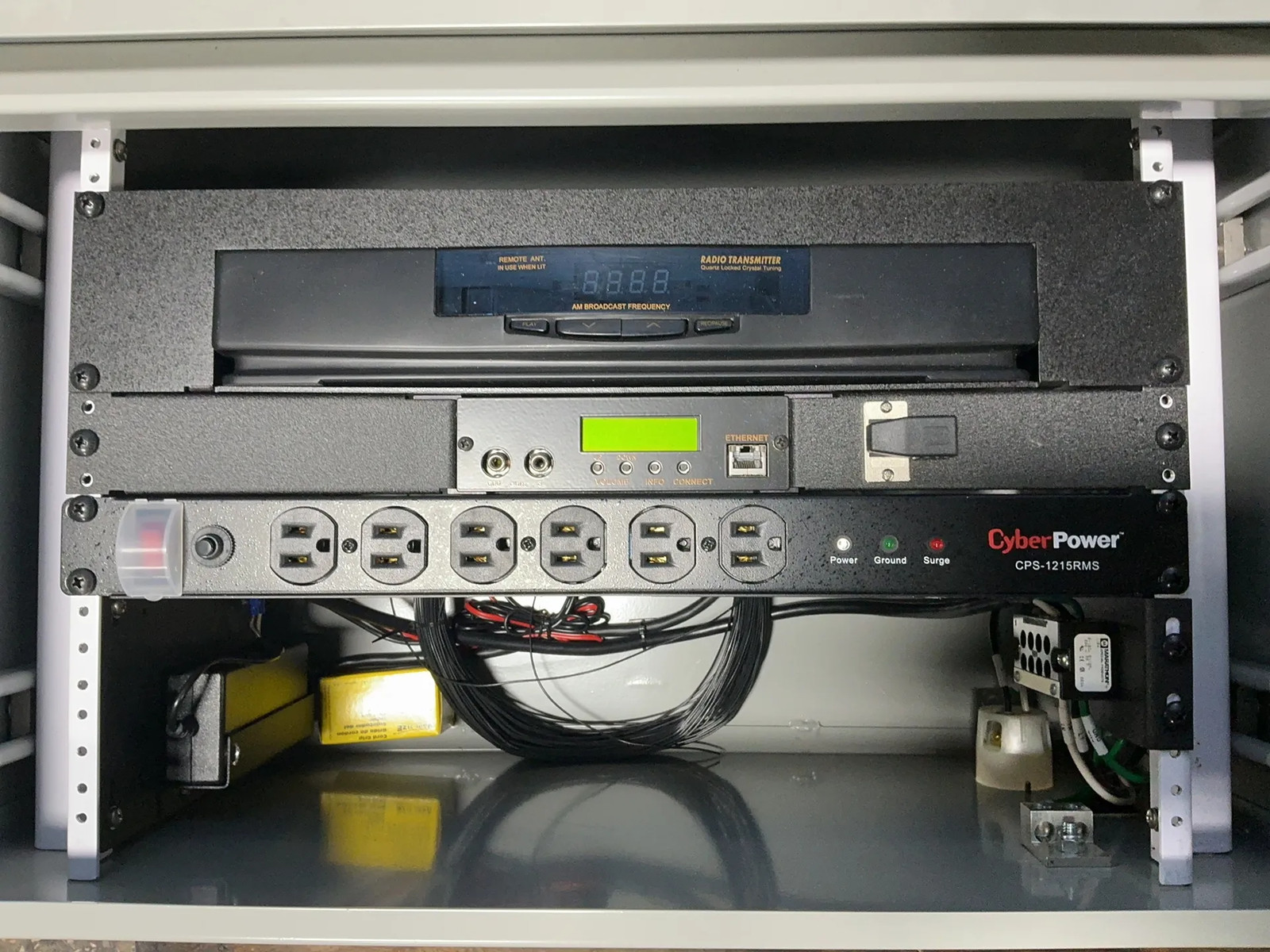 CYBERPOWER, RE AUTOMATED RACKMOUNT ENCLOSURE WITH POWER DISTRIBUTION, RADIO TRAN