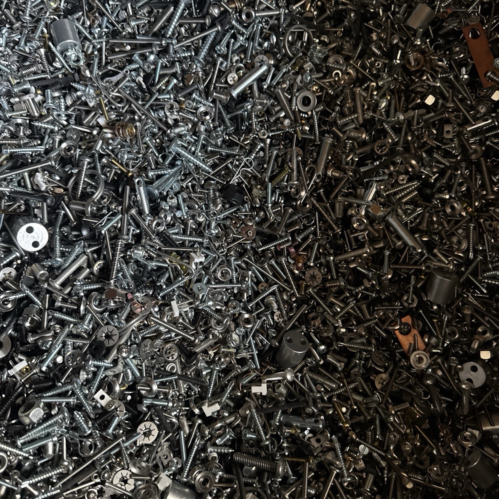 5 LBS: New MIXED LOT STEEL BOLTS NUTS SCREWS AND FASTENERS
