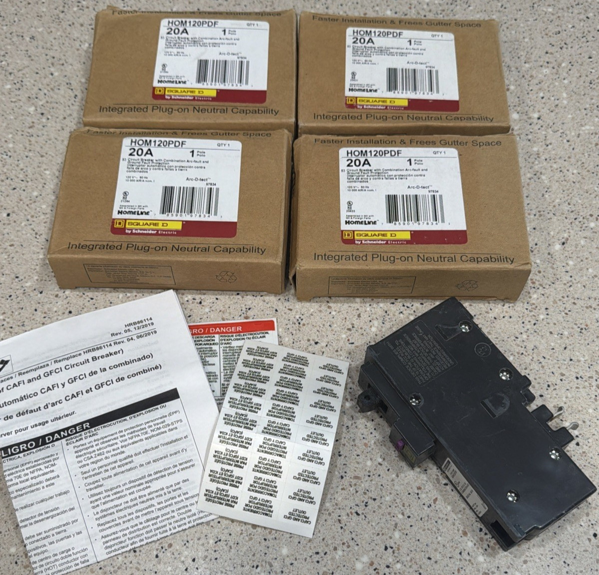 (4) Square D HOM120PDF 120V 20A 1P (4) Circuit Breakers NEW IN BOX *US SELLER*