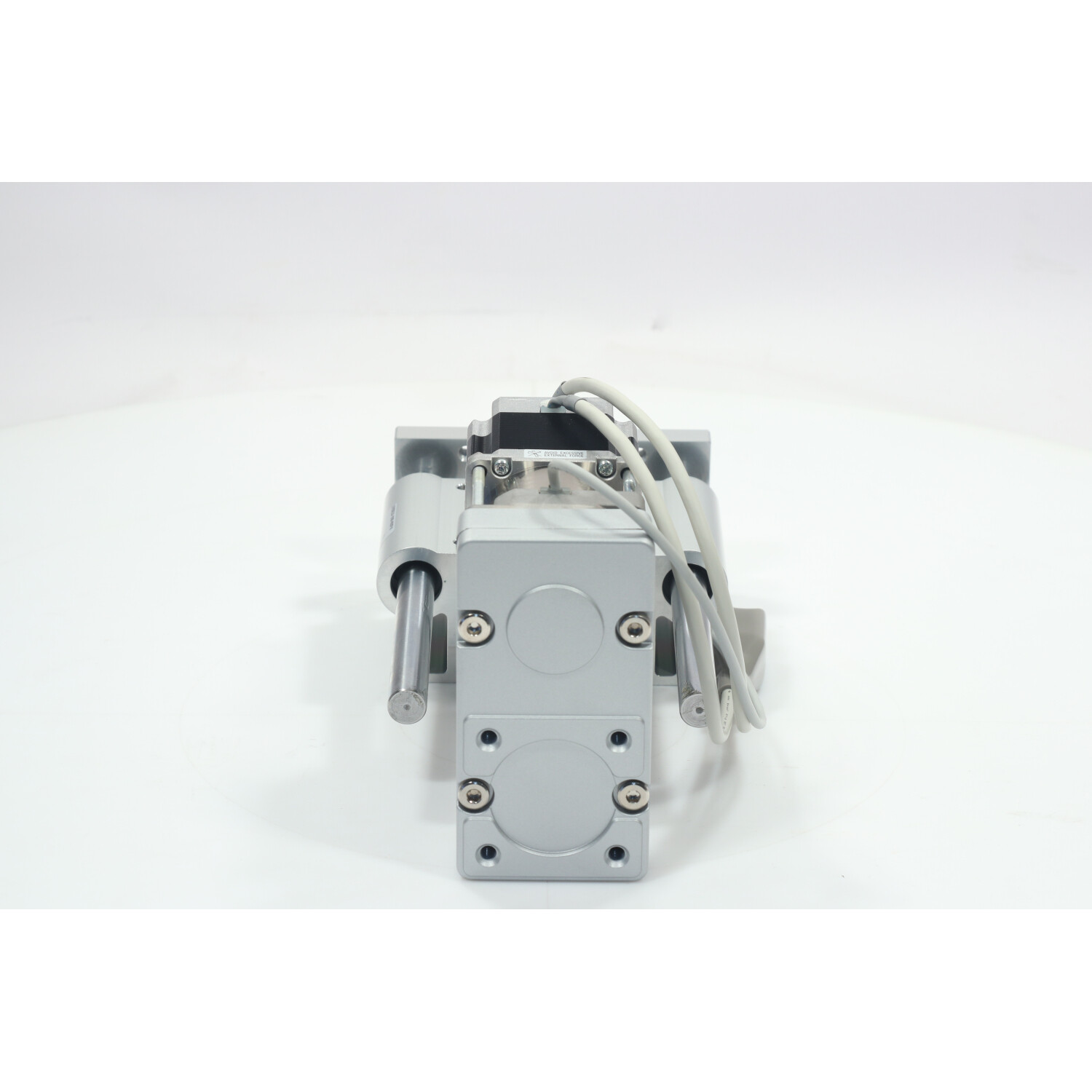 SMC LEYG32LB-100B-R5CP18 Actuator NEW NFP