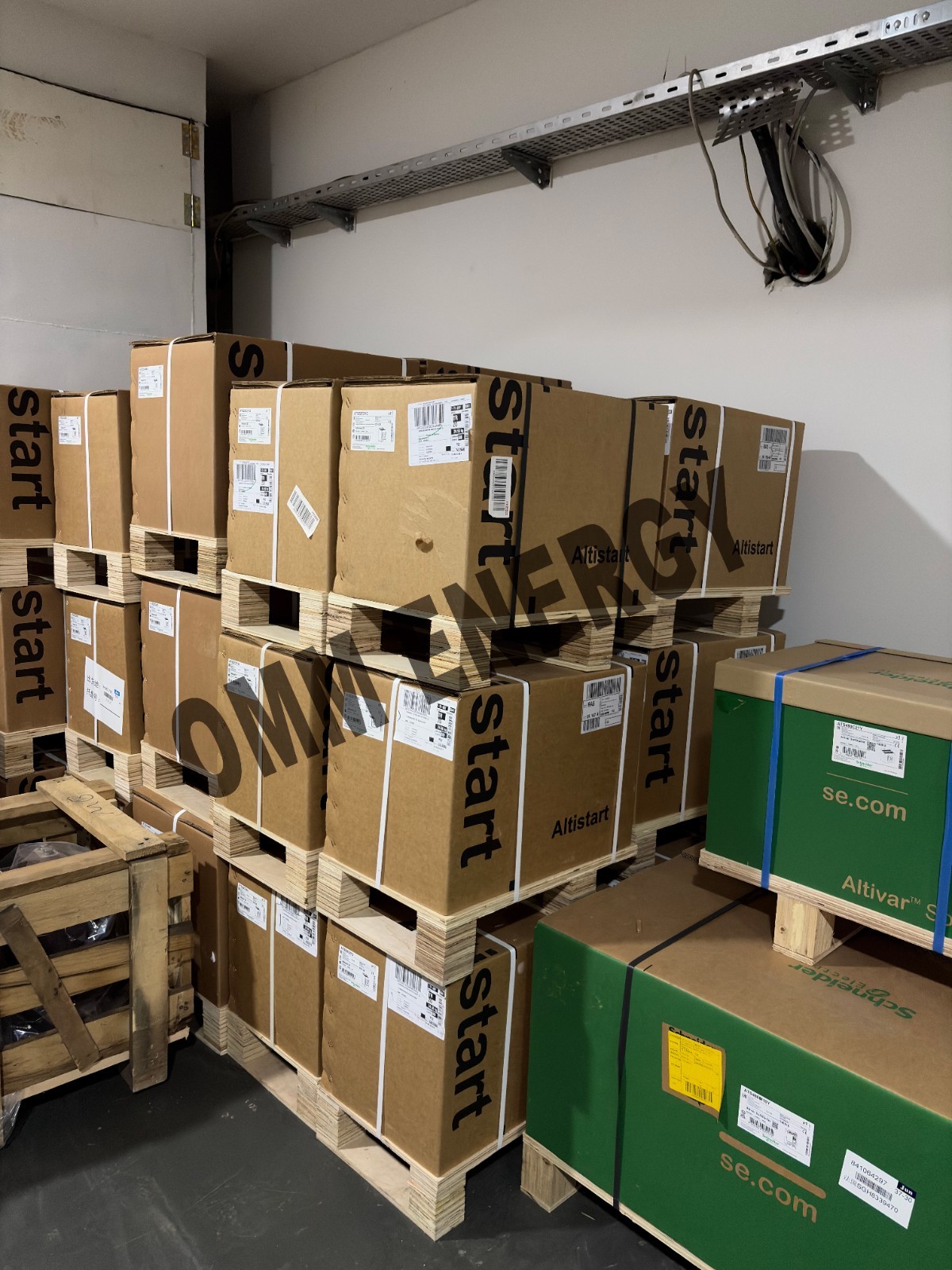 Schneider Electric 33662 Shunt Trip Release Or Closing Coil 200-250V AC/DC
