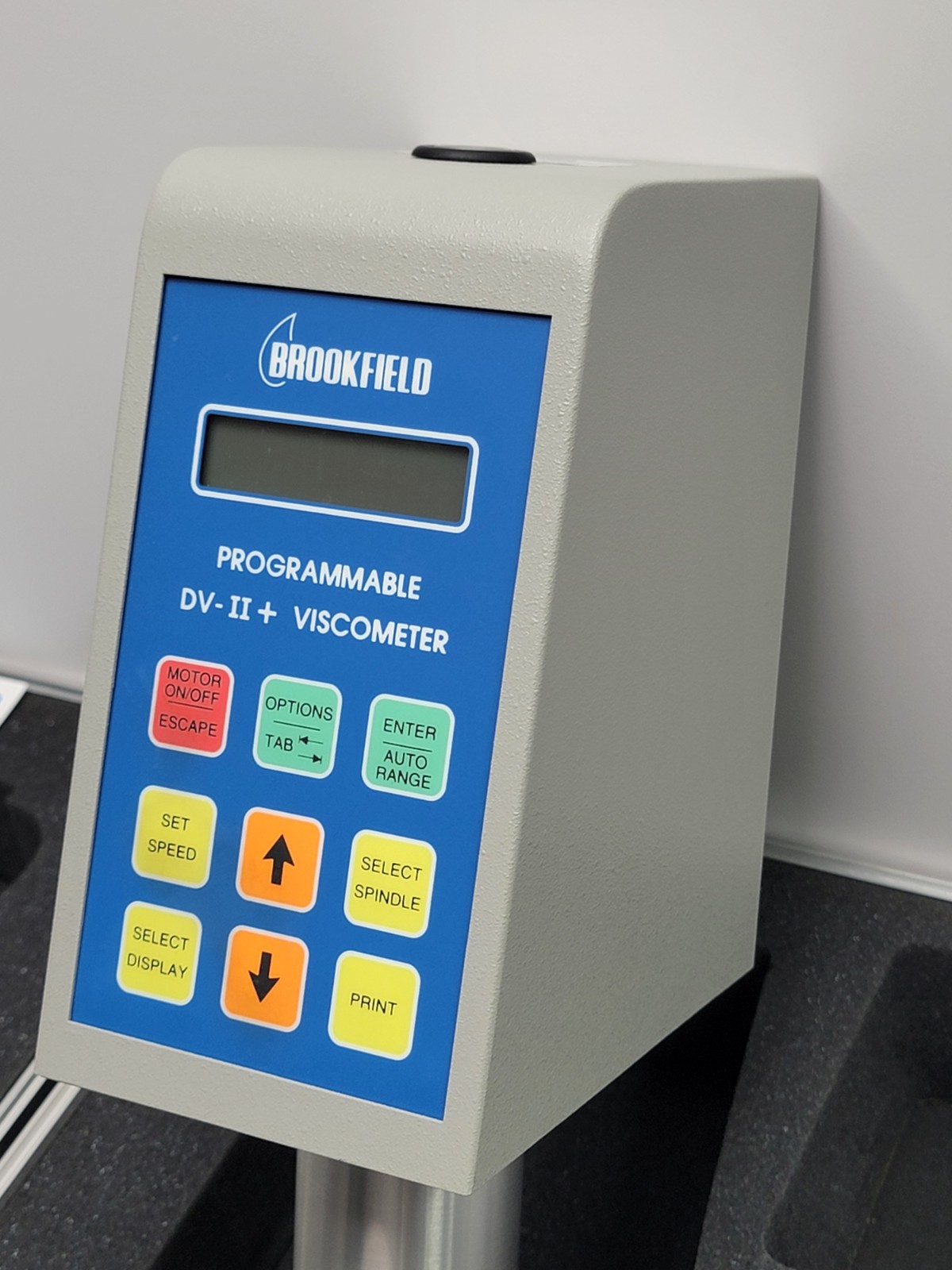 LITTLE USE – WITH SPINDLE – Brookfield DV-II+ Viscometer VERSION: 5.0 LVDV-II+CP