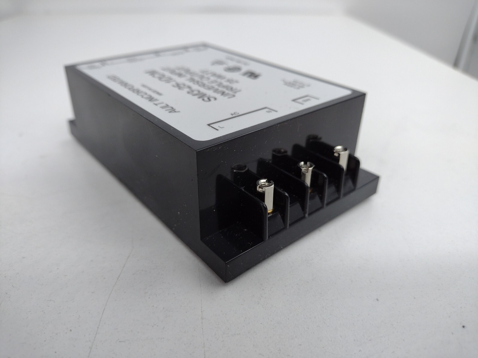 Ault Inc SM3-25-1DCM Universal Input Power Supply 25 WATT 47-83Hz 85-250V