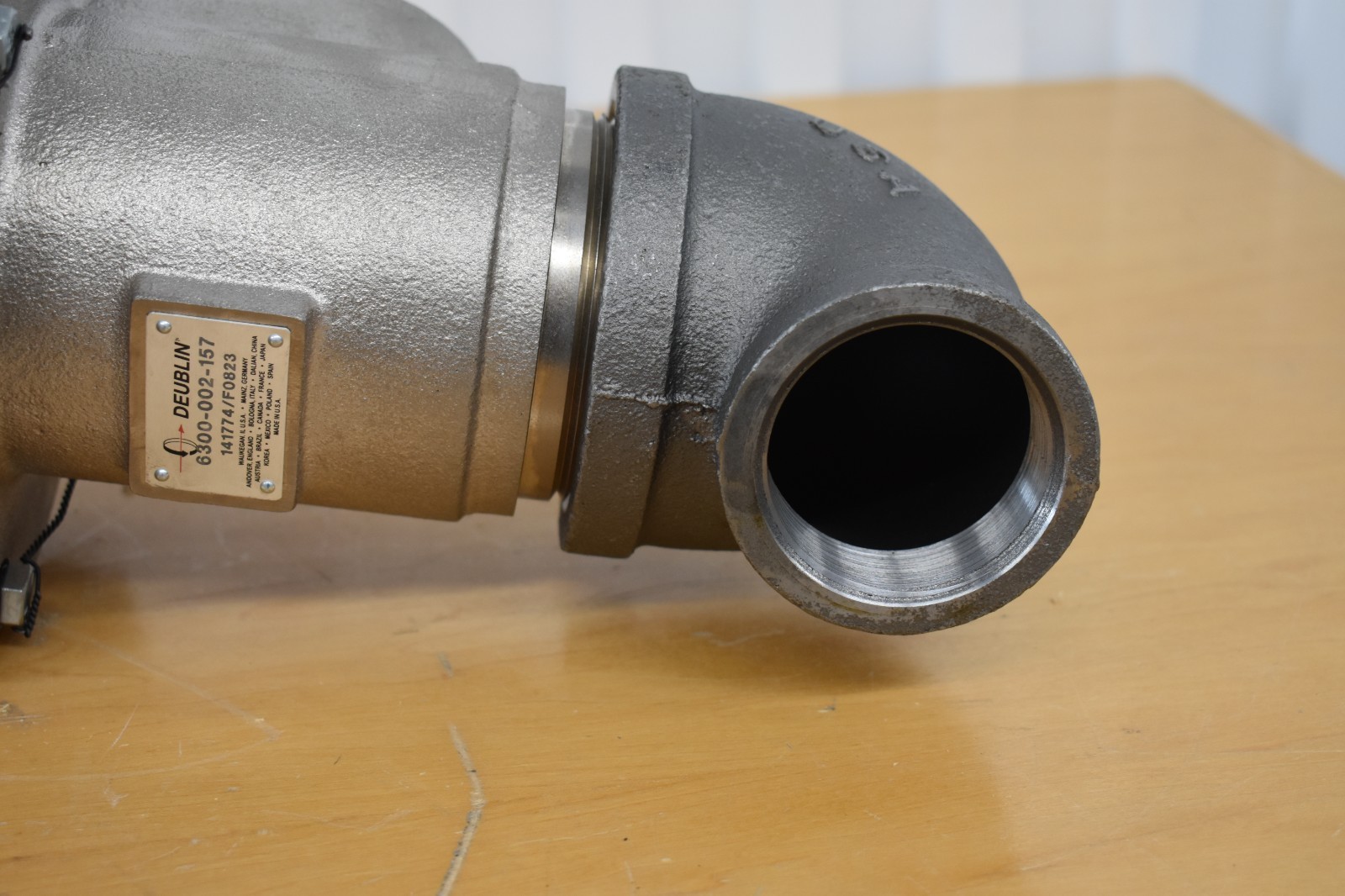 Deublin 6300-002-157 Rotary Union 3″ NPT RH, 2″ NPT