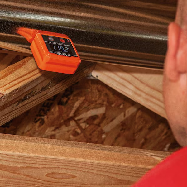 Klein Tools Digital Angle Finder Gauge and Digital Leveler Water/Dust Resistant