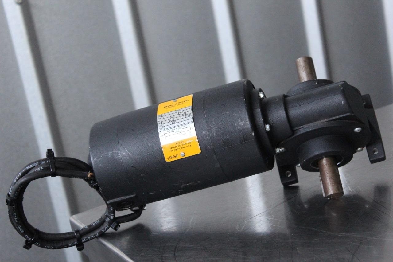 BALDOR GP7406 Right Angle Gearmotor 90vDC 1/4 hp, OUT: 104 RPM 75 in-lb 33:1