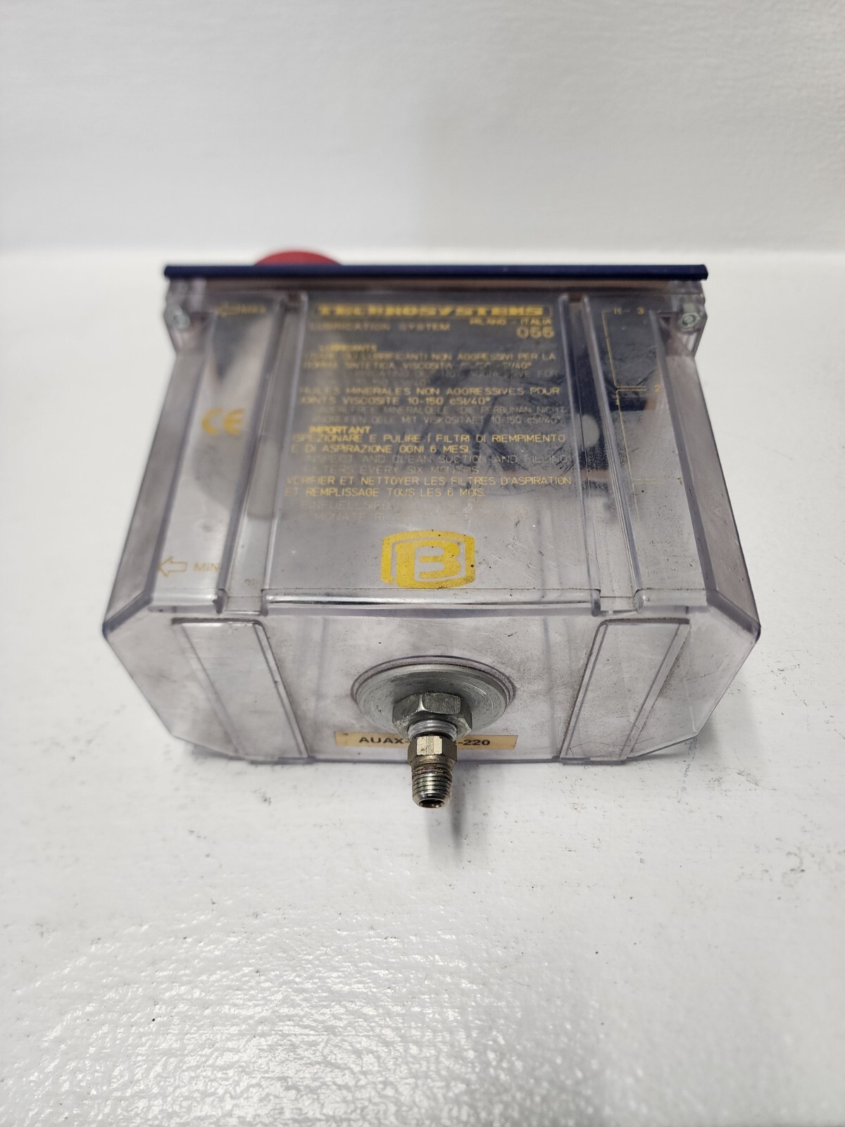 TECHNOSYSTEMS LUBRICATION SYSTEM 98215 USED 98215 SLS 3LRS