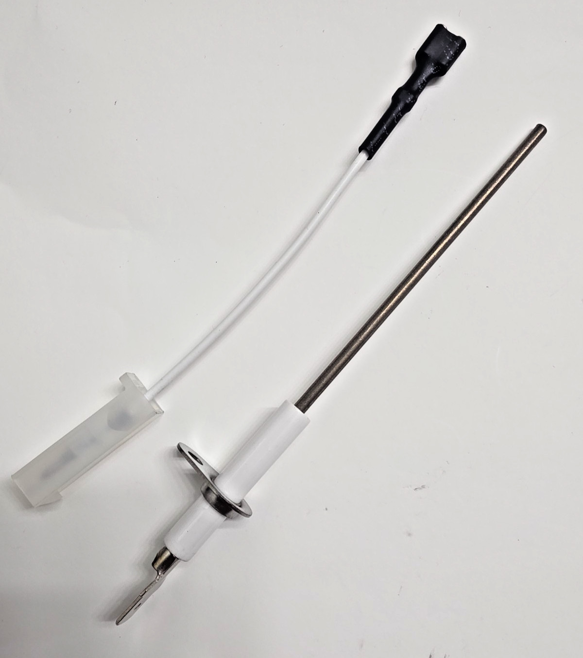 LH680013, Furnace Flame Sensor Rod for Carrier Bryant Payne Day&Night, NEW