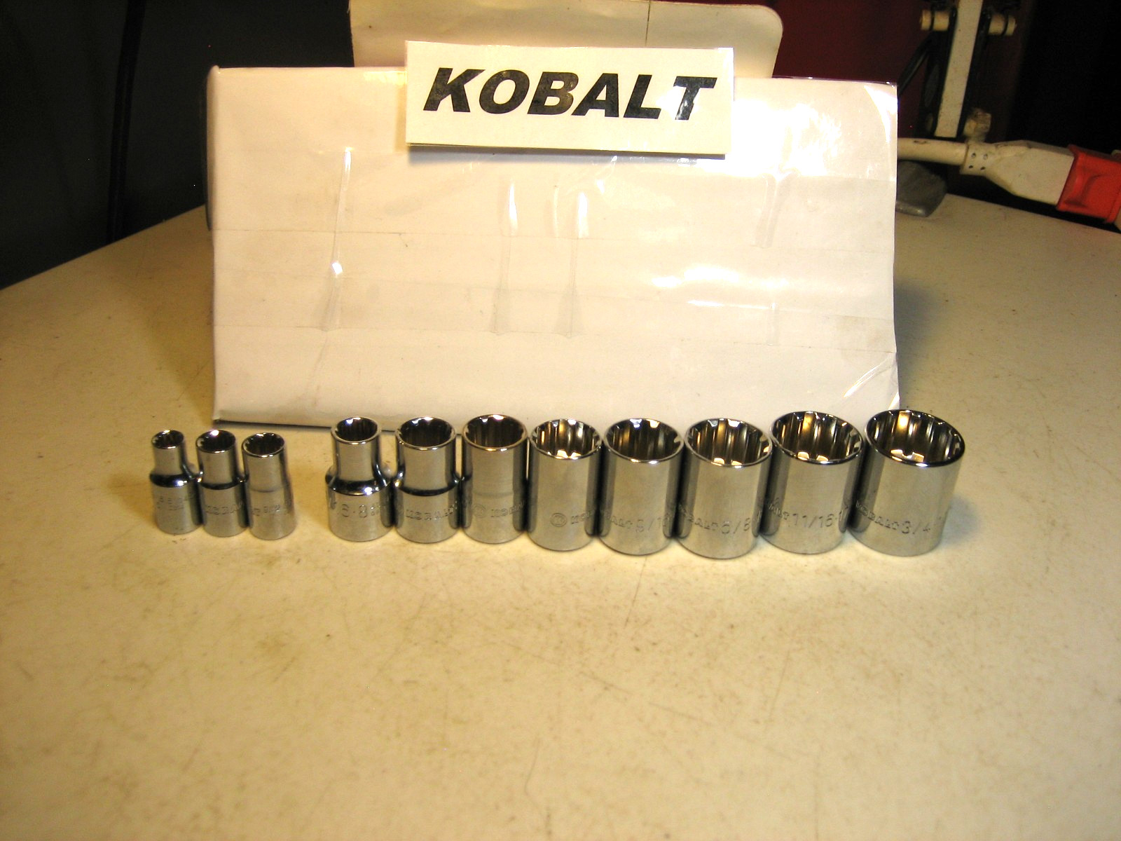 Kobalt (11 pcs) 1/4″ & 3/8″ Drive Spline Sockets (3/16″ To 3/4″)
