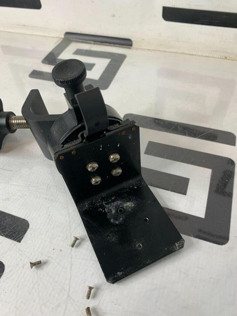 Medfusion 3500 4000 Pole Clamp Mount & Also for other Models TESTED WARRANTY B