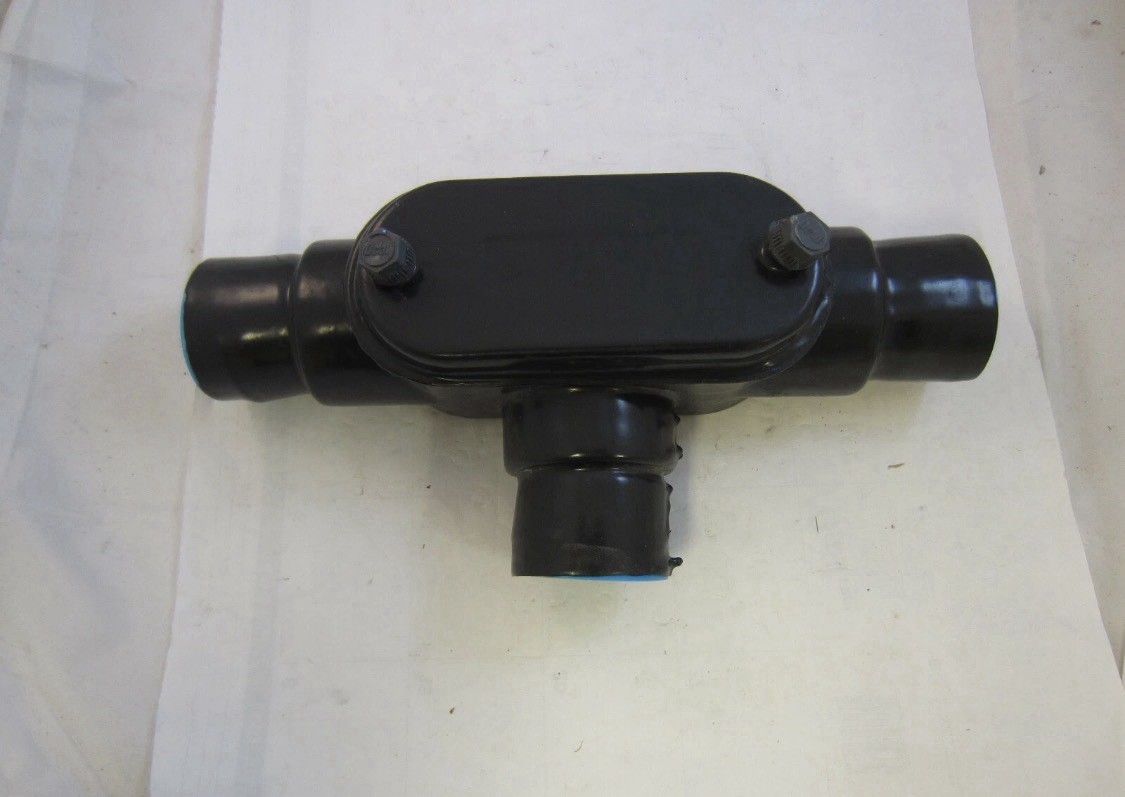 A5 Ocal T67-G 2” PVC Coated Conduit Body Form 7 T-Style w/ Cover – New