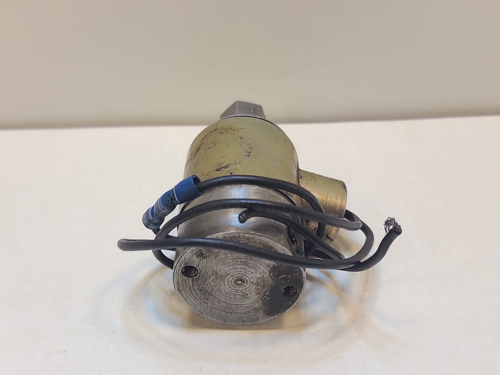 Parker Skinner V53DB1100 Pneumatic Solenoid Valve – Used