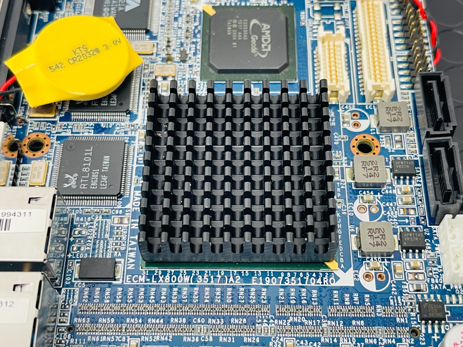 Used – Avalue ECM-LX800W 3.5″ AMD Geode LX800 Single Board Computer With Battery